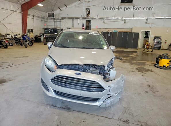 3FADP4AJ9JM108875 2018 FORD FIESTA Серебряный Вид спереди