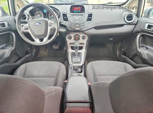 3FADP4BJ0GM103703 2016 FORD FIESTA Silver Vista del salpicadero