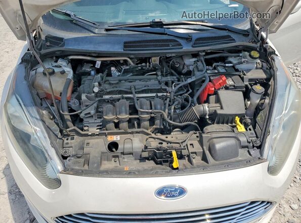 3FADP4BJ3KM145789 2019 FORD FIESTA White Вид задньої частини салону