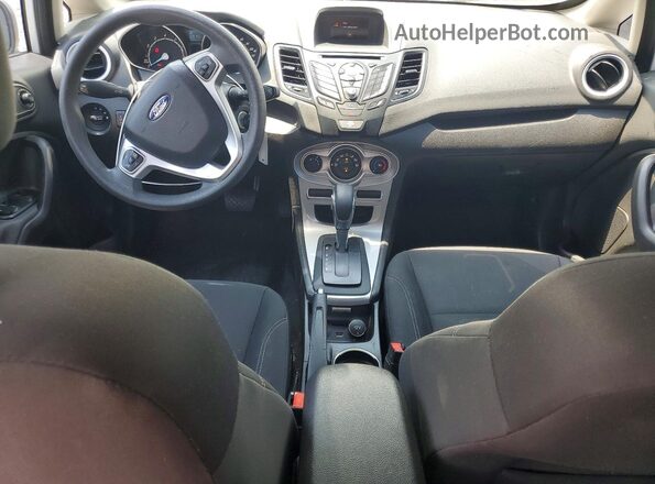 3FADP4BJ3KM145789 2019 FORD FIESTA White Вид панелі приладів