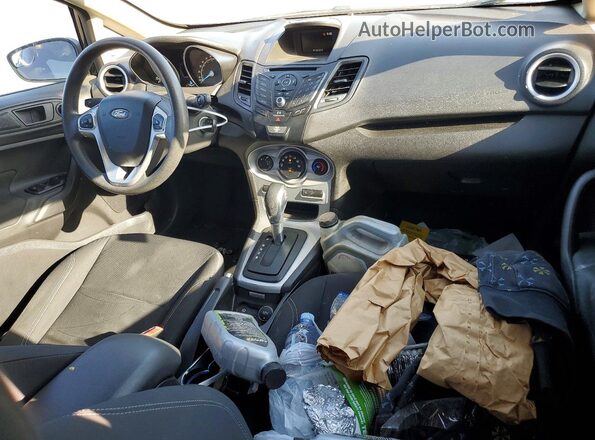 3FADP4BJ4JM130460 2018 FORD FIESTA Black Вид панелі приладів
