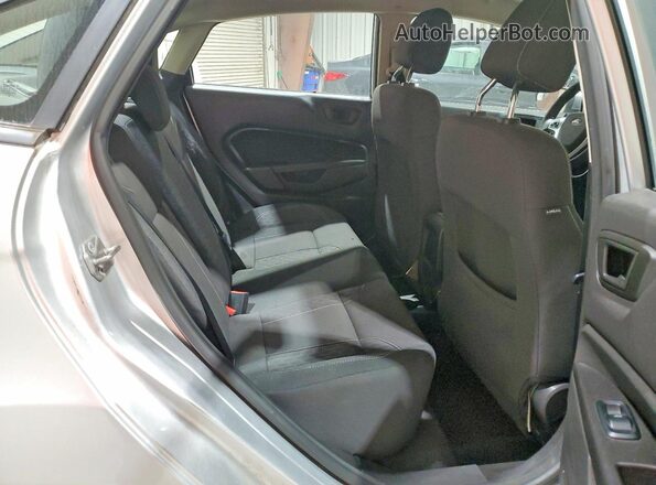 3FADP4BJ5KM105651 2019 FORD FIESTA Серебряный Вид задних сидений
