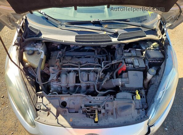 3FADP4BJ9JM116408 2018 FORD FIESTA Серебряный Вид задней части салона