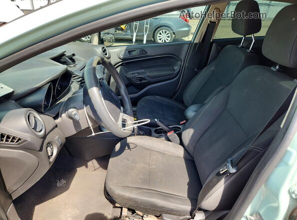 3FADP4EJ0KM156762 2019 FORD FIESTA Бирюзовый Вид салона спереди