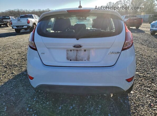 3FADP4EJ6GM150696 2016 FORD FIESTA Белый Вид сзади