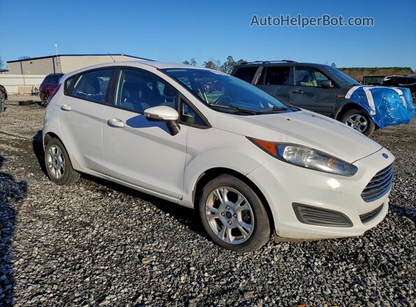 3FADP4EJ6GM150696 2016 FORD FIESTA Белый Передняя правая четверть