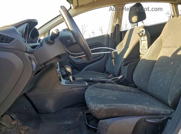 3FADP4EJ6GM150696 2016 FORD FIESTA Белый Вид салона спереди