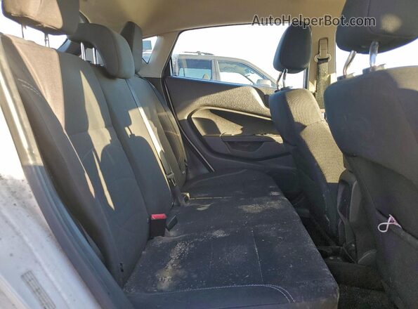 3FADP4EJ6GM150696 2016 FORD FIESTA Белый Вид задних сидений