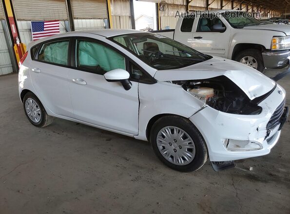 3FADP4TJ5HM159829 2017 FORD FIESTA White Przód prawy