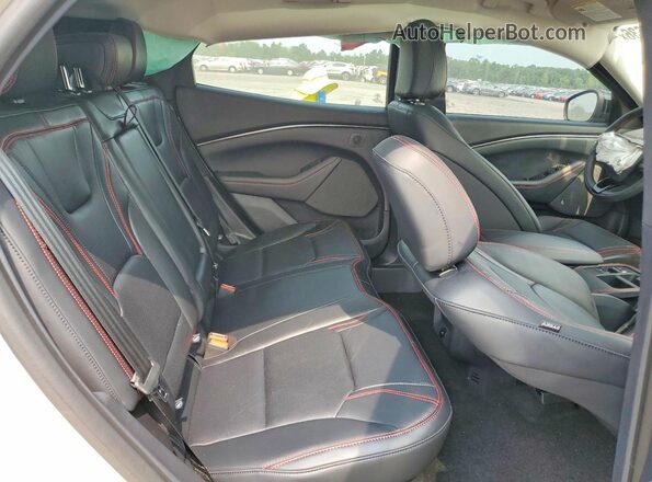 3FMTK3SU0SMA08510 2025 FORD MUSTANG Кремовый Вид задней части салона