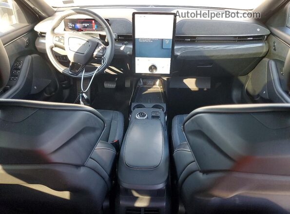 3FMTK4SXXPMA28402 2023 FORD MUSTANG Белый Вид панели приборов