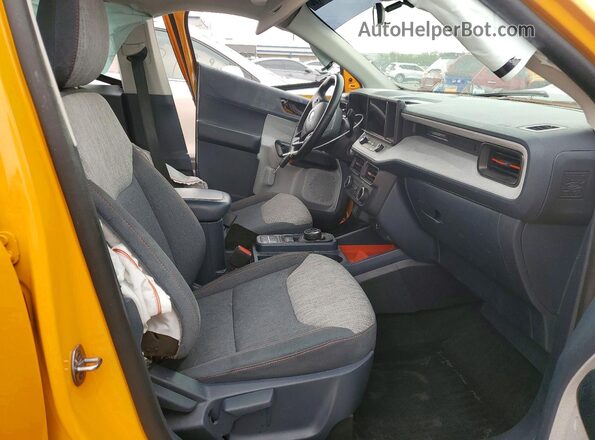 3FTTW8F93PRA38591 2023 FORD MAVERICK Желтый Вид салона спереди