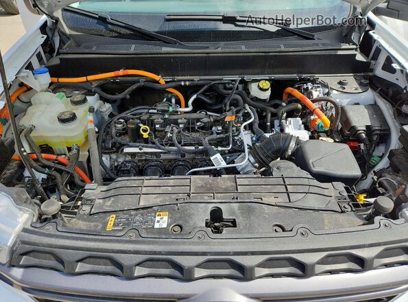 3FTTW8H30RRA73293 2024 FORD MAVERICK White Вид задньої частини салону