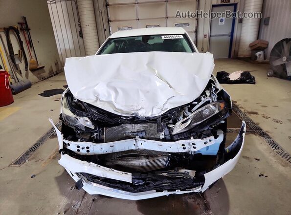 3G1BE6SM8JS606324 2018 CHEVROLET CRUZE White Widok z przodu
