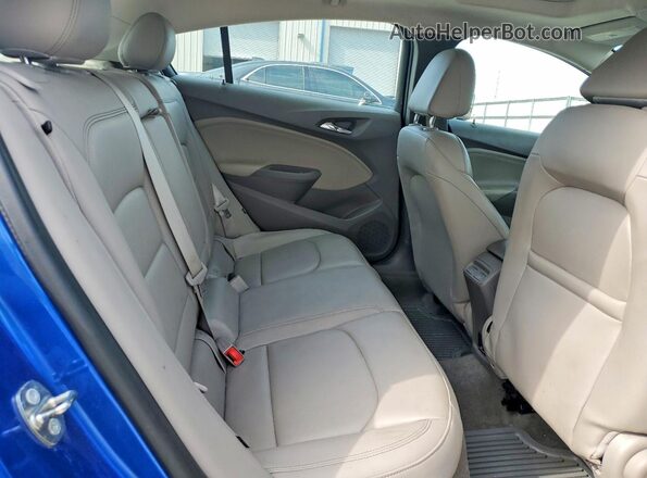 3G1BF6SM5JS618329 2018 CHEVROLET CRUZE Синий Вид задних сидений