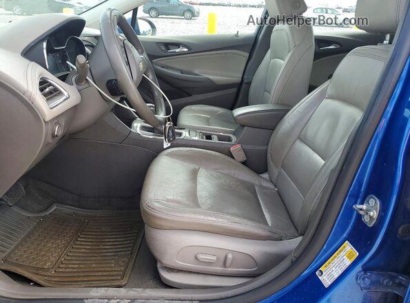 3G1BF6SM5JS618329 2018 CHEVROLET CRUZE Синий Вид салона спереди