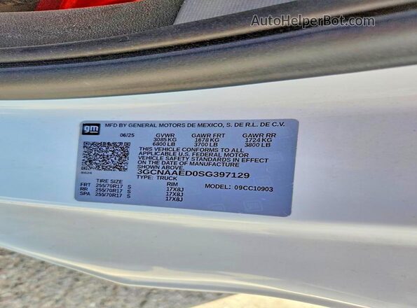 3GCNAAED0SG397129 2025 CHEVROLET SILVERADO White Engine compartment view