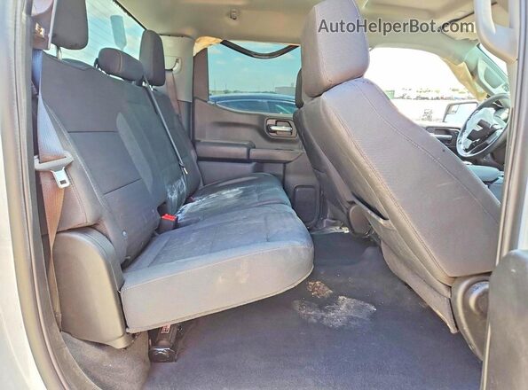 3GCUKCED1TG269472 2026 CHEVROLET SILVERADO Белый Вид задних сидений