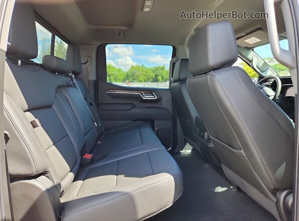 3GCUKFED4TG303471 2026 CHEVROLET SILVERADO White Rear seats view