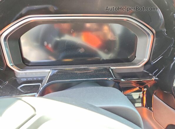 3GCUKFED4TG303471 2026 CHEVROLET SILVERADO White Instrument cluster view