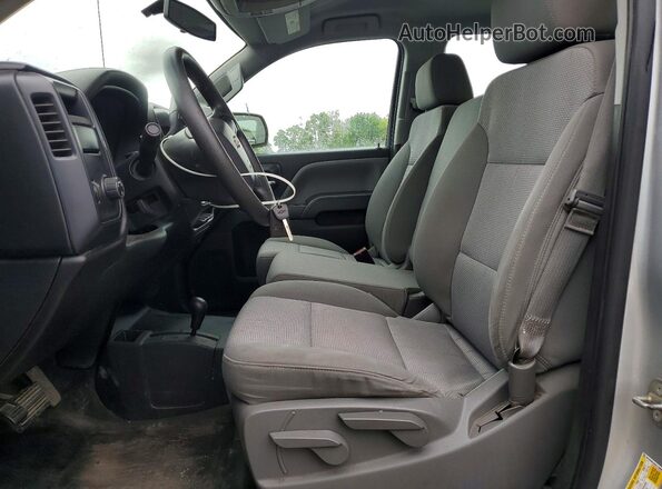 3GCUKNEC6GG179095 2016 CHEVROLET SILVERADO Серебряный Вид салона спереди