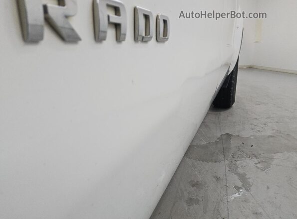 3GCUKNEC7GG234220 2016 CHEVROLET SILVERADO White 360 interior view