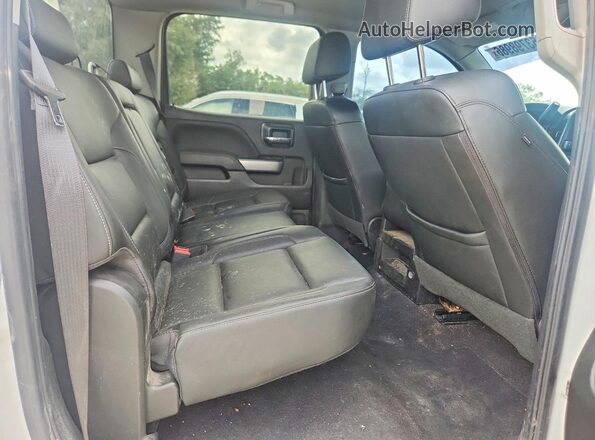 3GCUKREC4JG515731 2018 CHEVROLET SILVERADO Белый Вид задних сидений