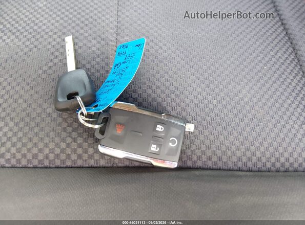 3GCUKREC7HG250099 2017 CHEVROLET SILVERADO Red Вид панелі приладів