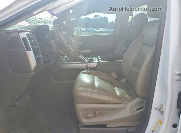 3GCUKSEC1JG555708 2018 CHEVROLET SILVERADO Белый Вид салона спереди
