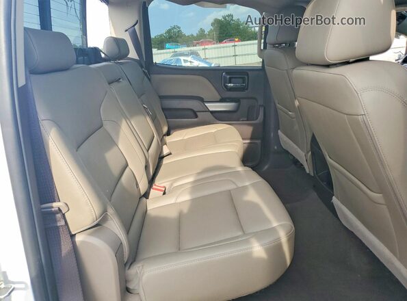 3GCUKSEC1JG555708 2018 CHEVROLET SILVERADO Белый Вид задних сидений