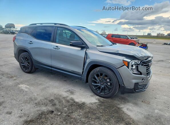 3GKALMEG4PL169786 2023 GMC TERRAIN Silver Delantero derecho