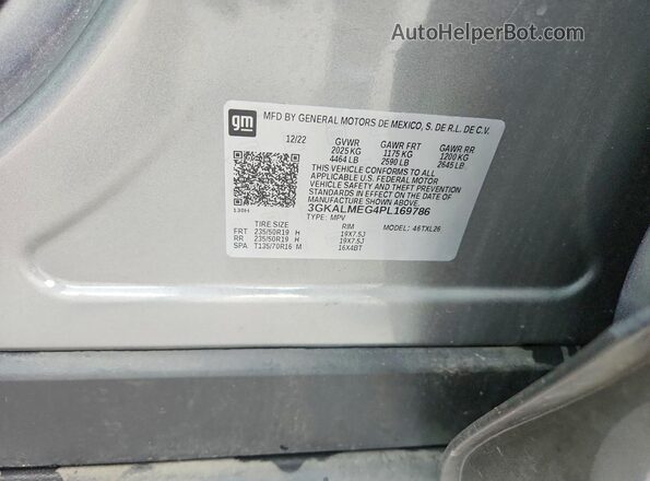 3GKALMEG4PL169786 2023 GMC TERRAIN Silver Vista del compartimento del motor