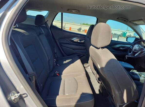 3GKALMEG7RL122948 2024 GMC TERRAIN Silver Widok wnętrza z tyłu