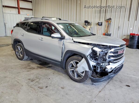 3GKALPEV1LL340813 2020 GMC TERRAIN Silver Delantero derecho