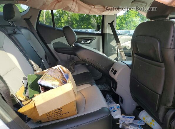 3GKALPEV7NL314090 2022 GMC TERRAIN White Вид задньої частини салону