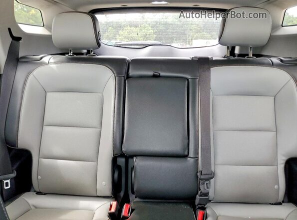 3GKALREU3JL158045 2018 GMC TERRAIN White Вид задніх сидінь