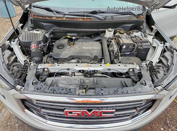 3GKALTEV4LL154983 2020 GMC TERRAIN Silver Vista del compartimento del motor