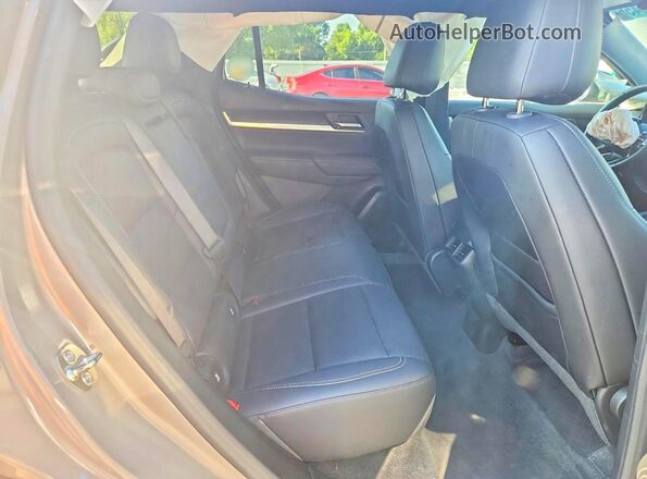 3GKALUEG2SL218069 2025 GMC TERRAIN Tan Vista interior trasera
