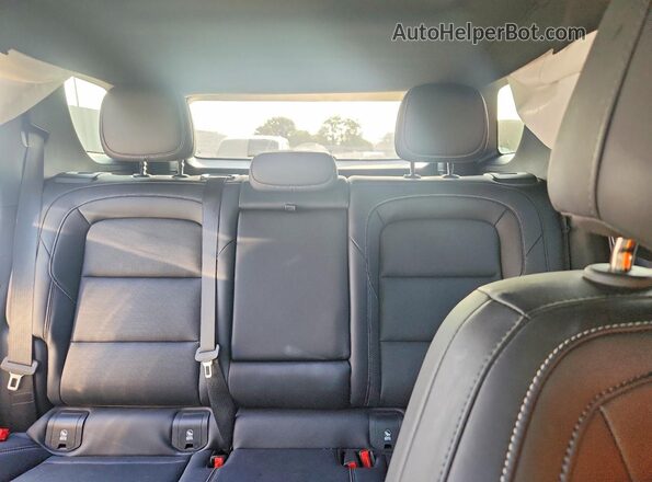 3GKALUEG2SL218069 2025 GMC TERRAIN Tan Vista de los asientos traseros