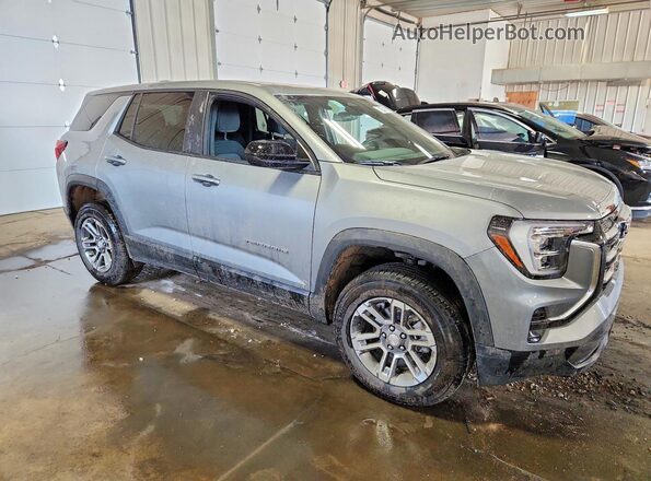 3GKALUEG9TL469446 2026 GMC TERRAIN Silver Передня права чверть