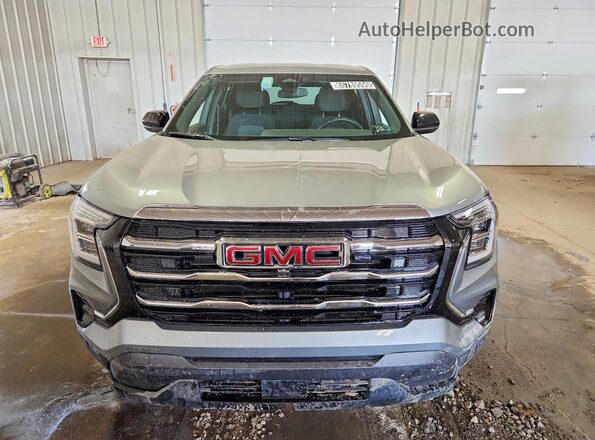 3GKALUEG9TL469446 2026 GMC TERRAIN Silver Вид спереду