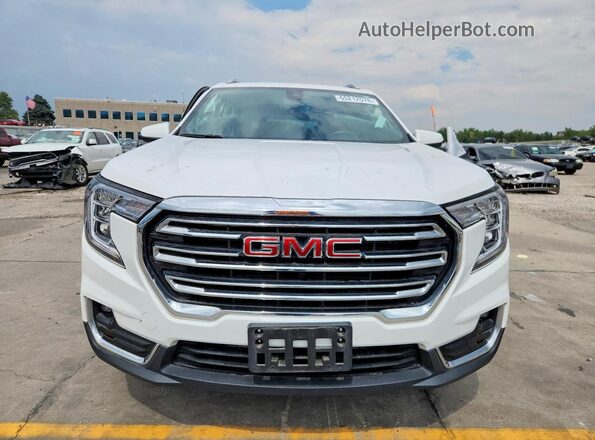 3GKALVEG6PL125777 2023 GMC TERRAIN Белый Вид спереди