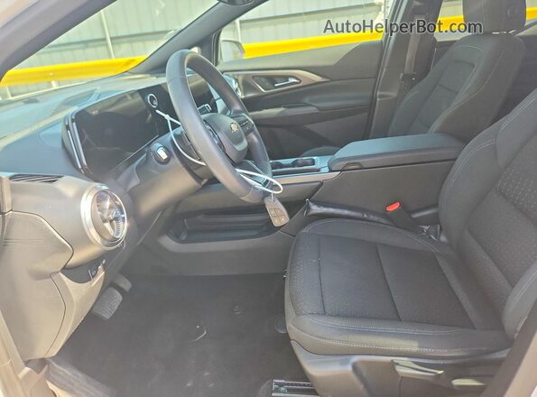 3GN7DLRP8SS126484 2025 CHEVROLET EQUINOX White Սալոնի դիմացի տեսք