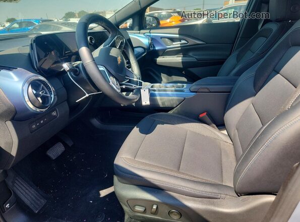 3GN7DNRP8TS120021 2026 CHEVROLET EQUINOX Gray Вид салону спереду