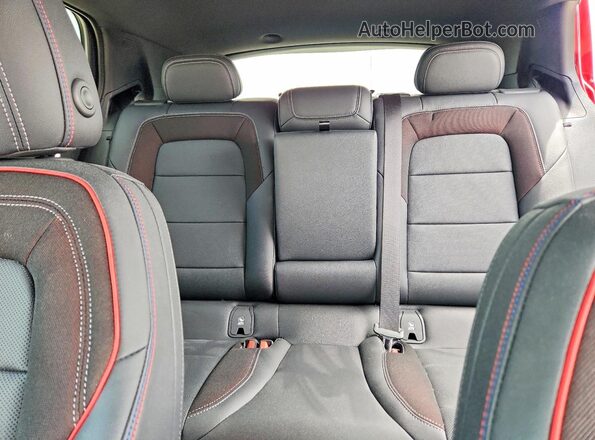 3GN7DSRR0SS141640 2025 CHEVROLET EQUINOX Red Rear seats view