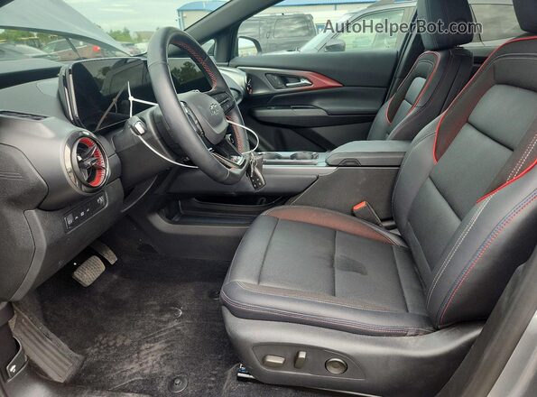 3GN7DSRR2SS116920 2025 CHEVROLET EQUINOX Silver წინა სალონის ხედი