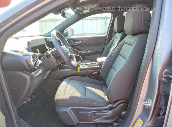 3GNAXHEG2TL490296 2026 CHEVROLET EQUINOX Silver Вид салону спереду