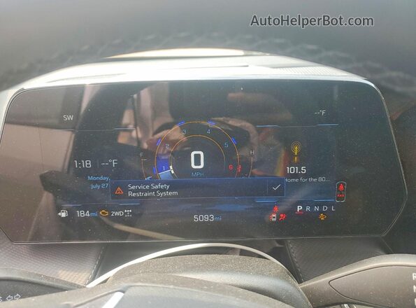 3GNAXPEG2TL408237 2026 CHEVROLET EQUINOX Silver ხელსაწყოთა პანელის ხედი
