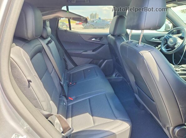3GNAXPEG3SL218428 2025 CHEVROLET EQUINOX Silver Rear interior view
