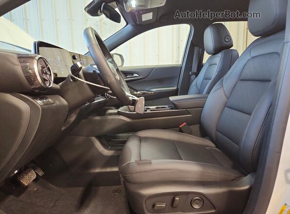 3GNAXPEG7TL362453 2026 CHEVROLET EQUINOX White Widok wnętrza z przodu